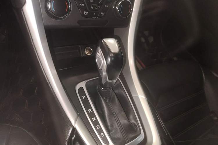 Used Ford Mondeo 2013 1.5L GTDi180 Fashion Edition Gear Lever