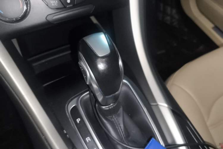 Used Ford Mondeo 2013 1.5L GTDi180 Fashion Edition Gear Lever