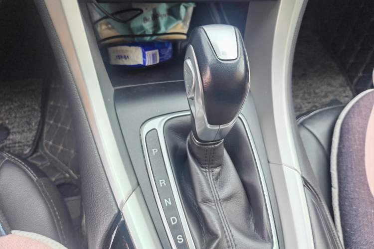 Used Ford Mondeo 2013 1.5L GTDi180 Fashion Edition Gear Lever