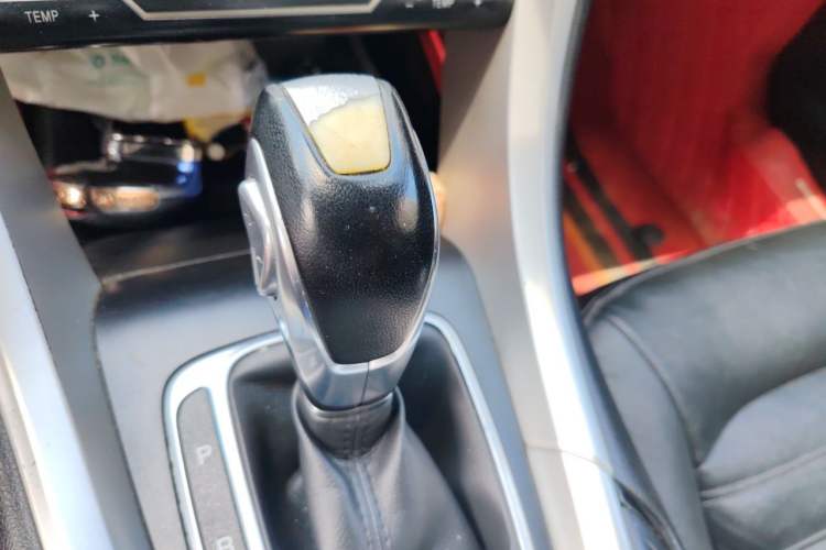 Used Ford Mondeo 2013 1.5L GTDi180 Fashion Edition Gear Lever