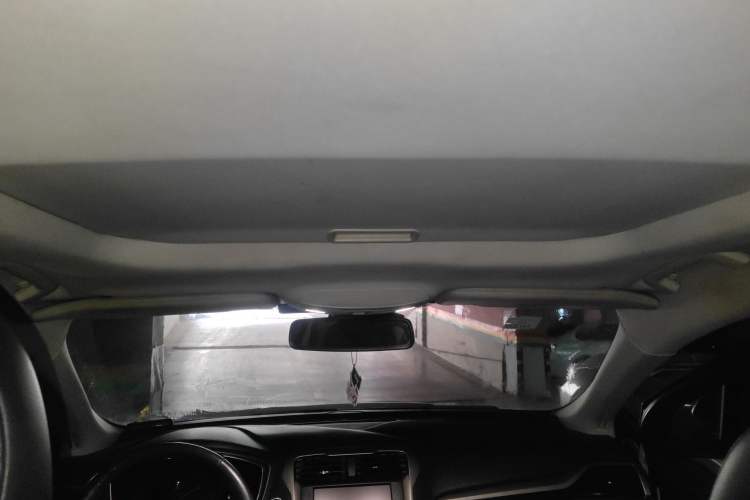 Used Ford Mondeo 2013 2.0L GTDi 200 Luxury Model Headliner