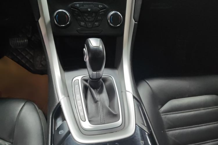 Used Ford Mondeo 2013 1.5L GTDi180 Fashion Edition Interior 7