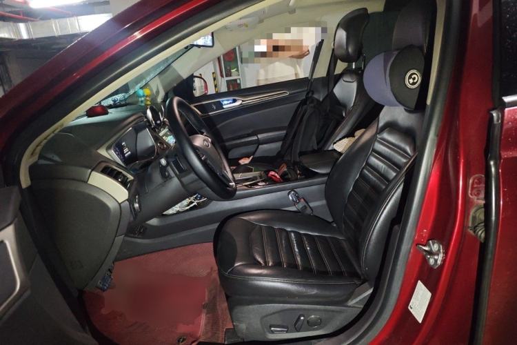 Used Ford Mondeo 2013 2.0L GTDi 200 Luxury Model Left Front Seat