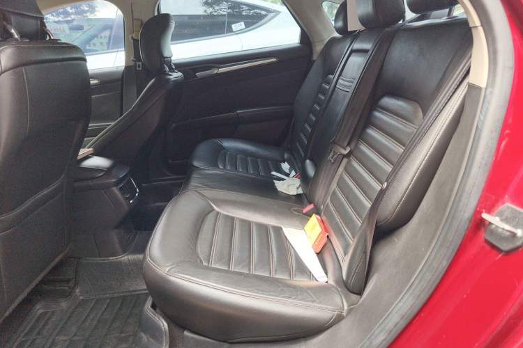 Used Ford Mondeo 2013 1.5L GTDi180 Fashion Edition Left Rear Seat
