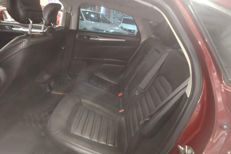 Used Ford Mondeo 2013 1.5L GTDi180 Fashion Edition Left Rear Seat