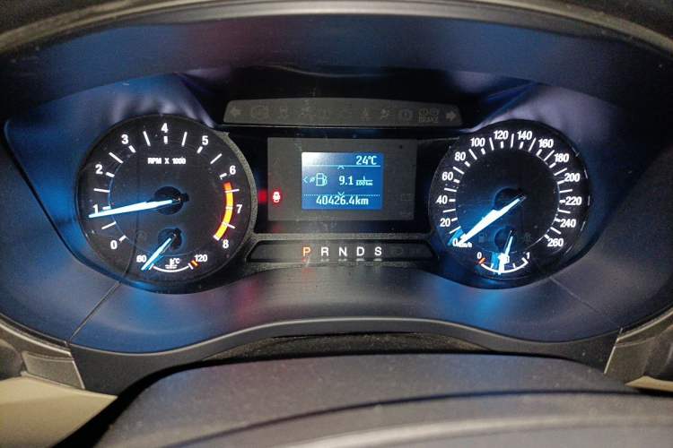 Used Ford Mondeo 2013 1.5L GTDi180 Comfort Model Odometer Close Up