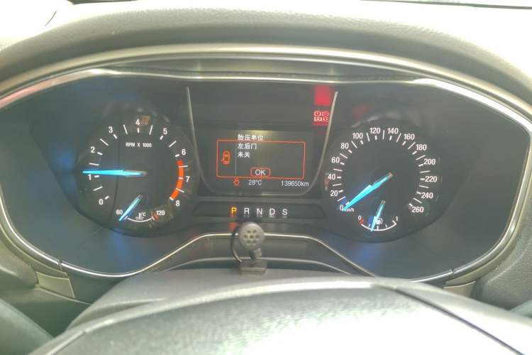 Used Ford Mondeo 2013 2.0L GTDi 200 Fashion Edition Odometer Close Up