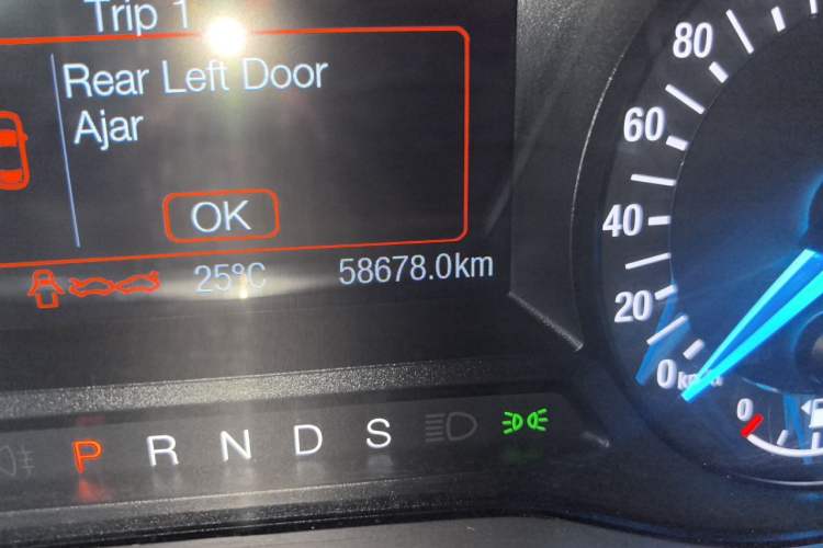 Used Ford Mondeo 2013 2.0L GTDi 200 Fashion Edition Odometer Close Up