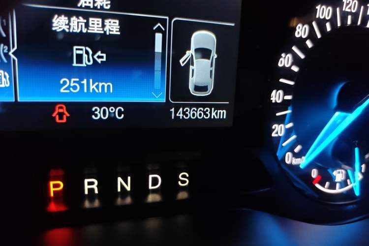 Used Ford Mondeo 2013 2.0L GTDi 200 Fashion Edition Odometer Close Up