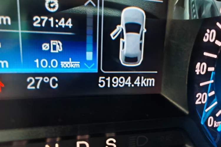 Used Ford Mondeo 2013 1.5L GTDi180 Fashion Edition Odometer Close Up
