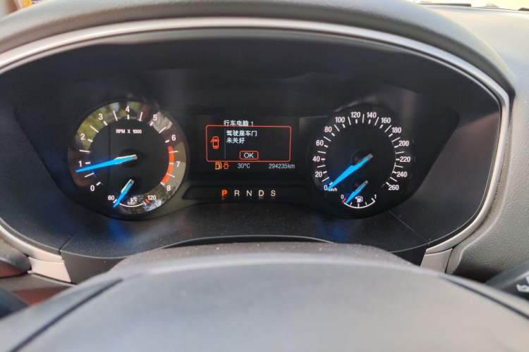 Used Ford Mondeo 2013 1.5L GTDi180 Fashion Edition Odometer Close Up