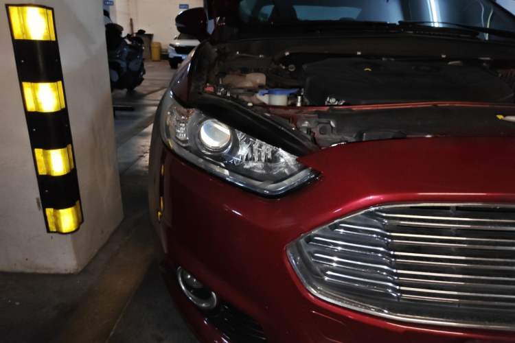 Used Ford Mondeo 2013 2.0L GTDi 200 Fashion Edition Right Front Headlight