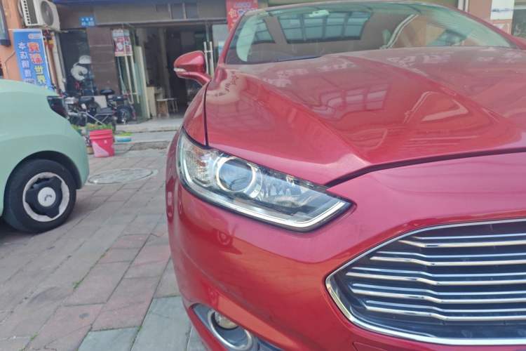 Used Ford Mondeo 2013 1.5L GTDi180 Fashion Edition Right Front Headlight