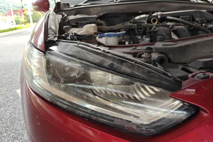 Used Ford Mondeo 2013 2.0L GTDi 200 Fashion Edition Right Front Headlight