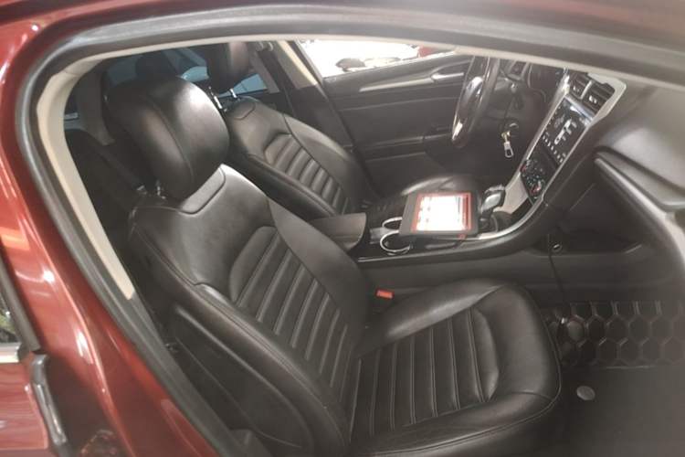 Used Ford Mondeo 2013 1.5L GTDi180 Fashion Edition Right Front Seat