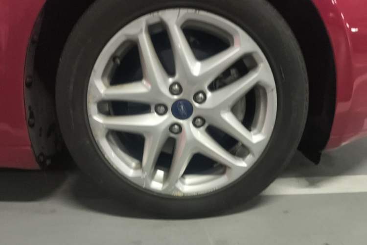 Used Ford Mondeo 2013 1.5L GTDi180 Fashion Edition Right Front Wheel Hub