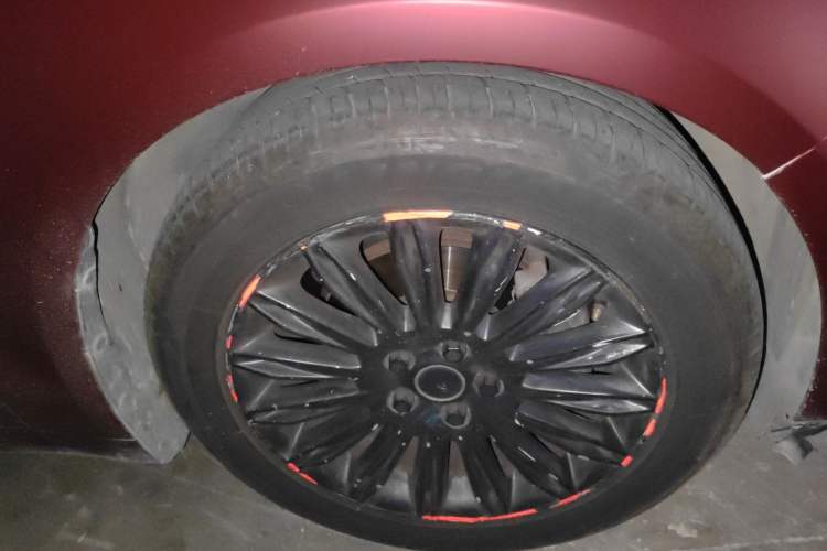 Used Ford Mondeo 2013 2.0L GTDi 200 Luxury Model Right Front Wheel Hub