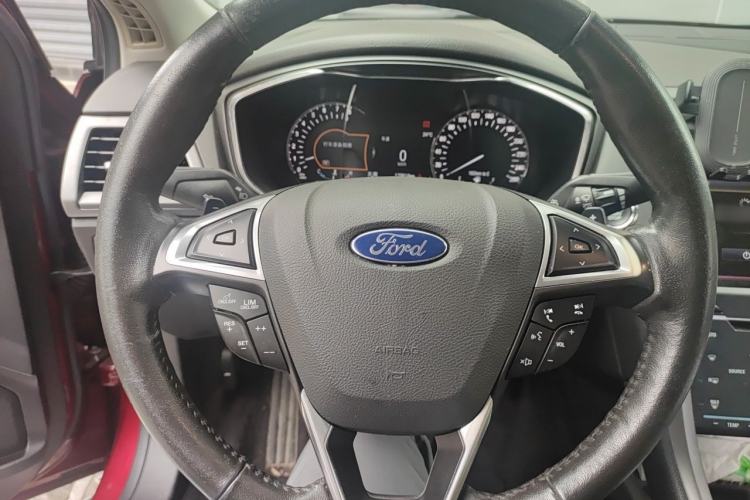 Used Ford Mondeo 2013 2.0L GTDi240 Luxury Sport Model Steering Wheel
