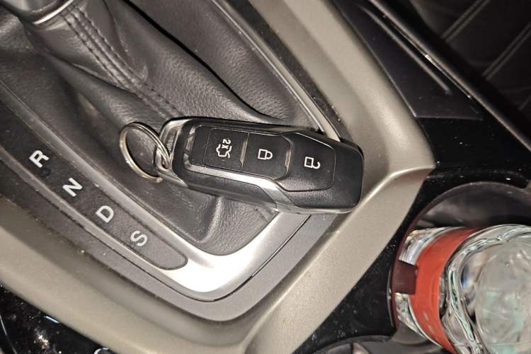 Used Ford Mondeo 2013 2.0L GTDi 200 Luxury Model Vehicle Key