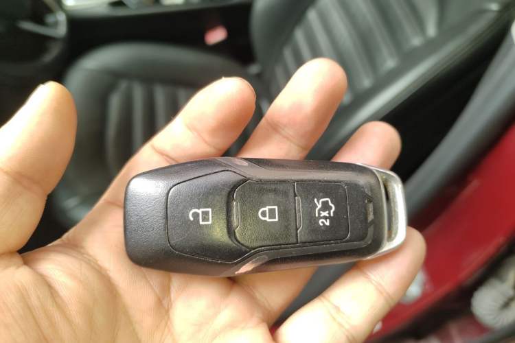 Used Ford Mondeo 2013 2.0L GTDi 200 Fashion Edition Vehicle Key