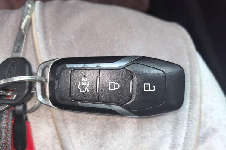 Used Ford Mondeo 2013 2.0L GTDi 200 Fashion Edition Vehicle Key