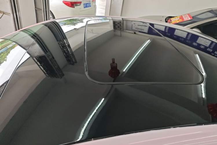 Used Ford Mondeo 2013 2.0L GTDi 200 Luxury Model Roof