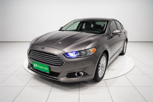 Ojetý Ford Mondeo 2013 2.0L GTDi 200 Fashion Edition