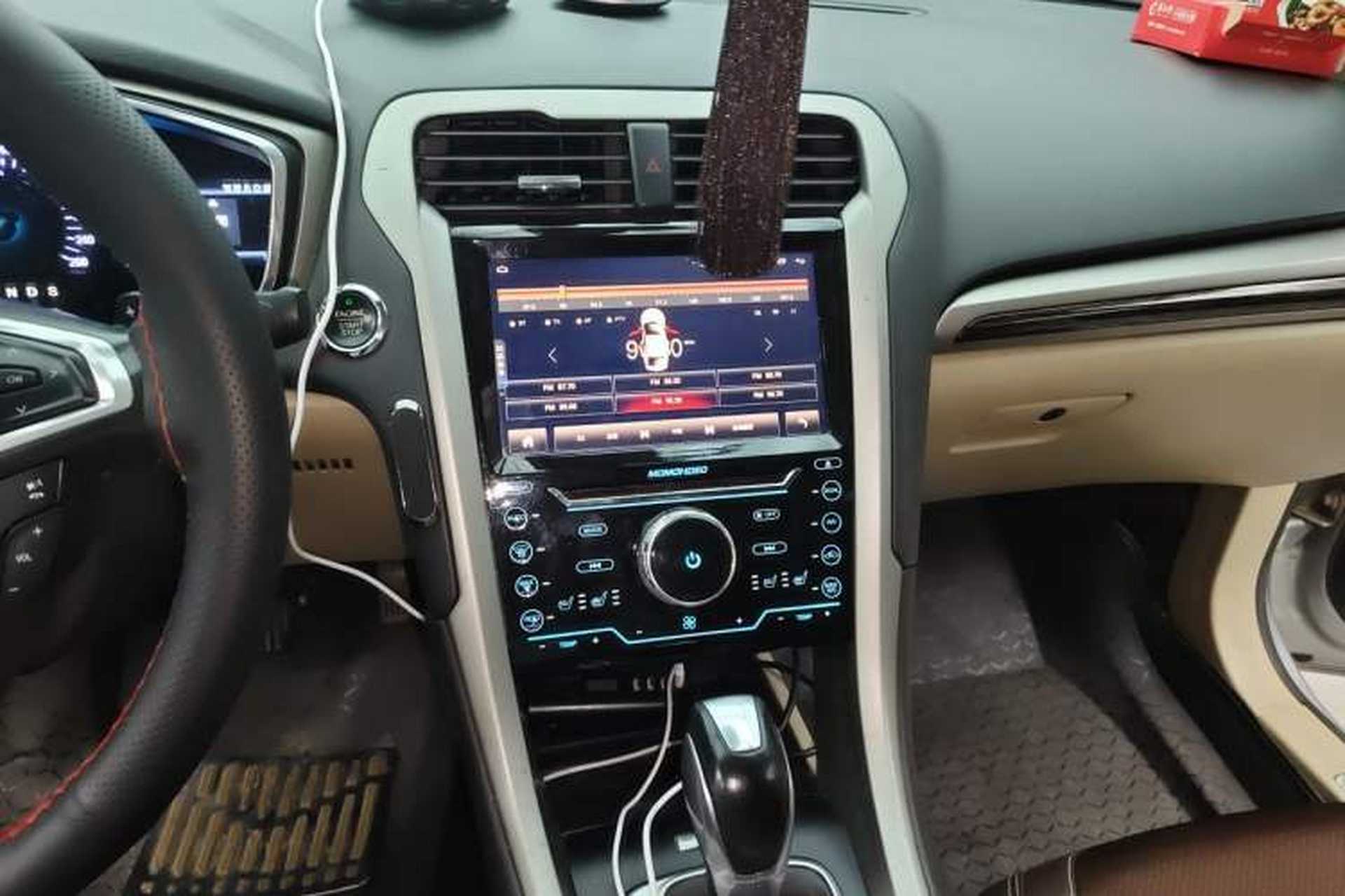 Used Ford Mondeo 2013 2.0L GTDi 200 Luxury Model Audio And AC Panel