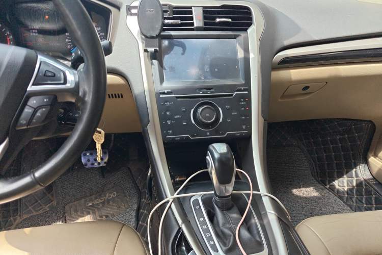 Used Ford Mondeo 2013 1.5L GTDi180 Fashion Edition Audio And AC Panel