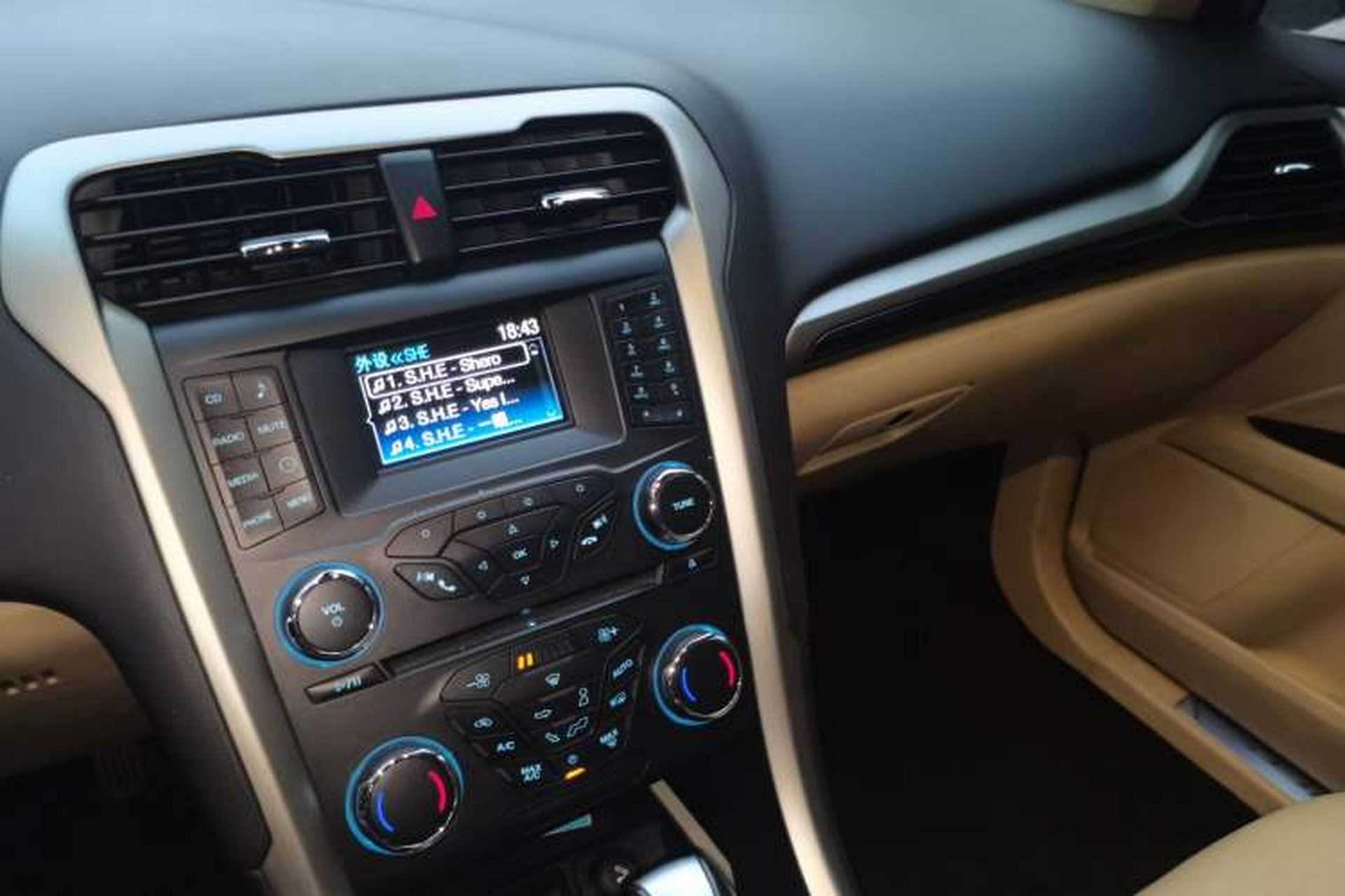 Used Ford Mondeo 2013 1.5L GTDi180 Fashion Edition Audio And AC Panel