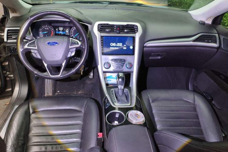 Used Ford Mondeo 2013 1.5L GTDi180 Fashion Edition Center Console
