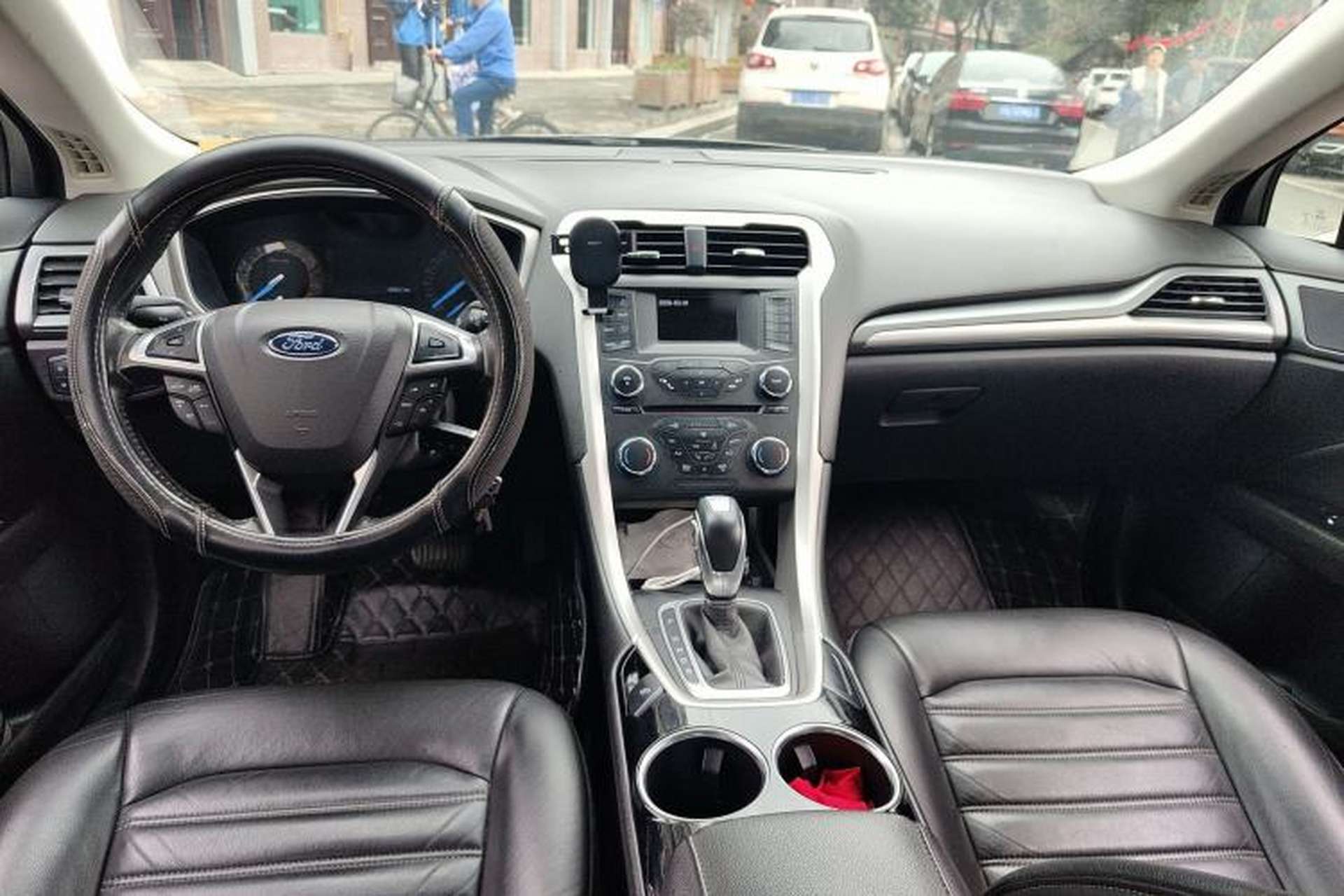 Used Ford Mondeo 2013 1.5L GTDi180 Fashion Edition Center Console