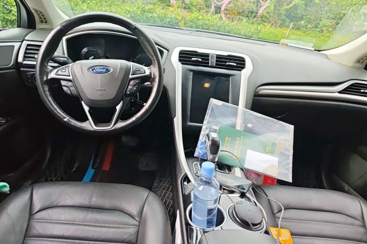 Used Ford Mondeo 2013 1.5L GTDi180 Fashion Edition Center Console