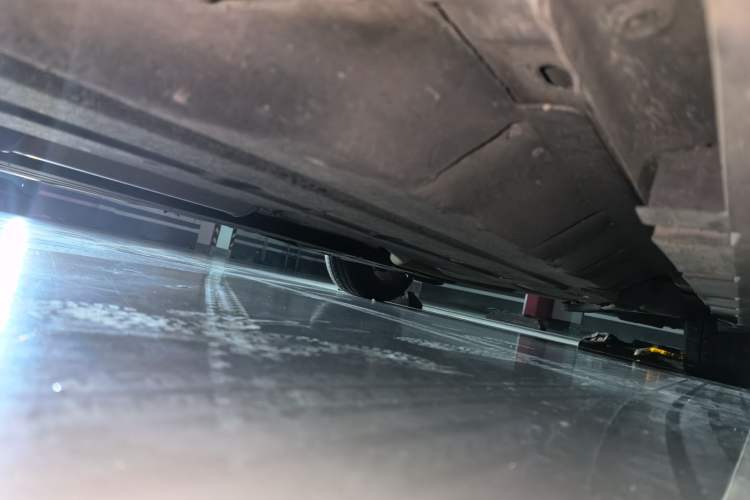 Used Ford Mondeo 2013 2.0L GTDi 200 Luxury Model Chassis Front Left