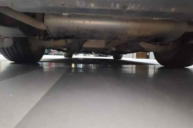 Used Ford Mondeo 2013 2.0L GTDi 200 Luxury Model Chassis Rear