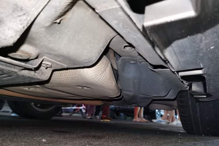Used Ford Mondeo 2013 2.0L GTDi 200 Fashion Edition Chassis Rear Left
