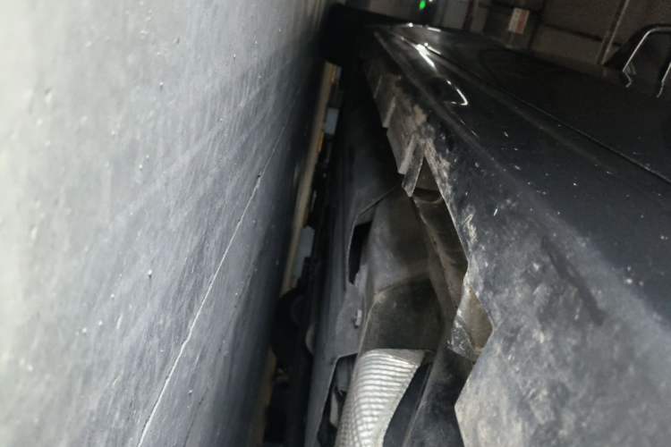 Used Ford Mondeo 2013 2.0L GTDi 200 Luxury Model Chassis Rear Left