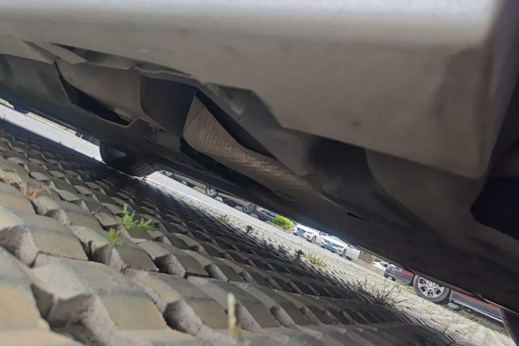 Used Ford Mondeo 2013 2.0L GTDi 200 Fashion Edition Chassis Rear Left