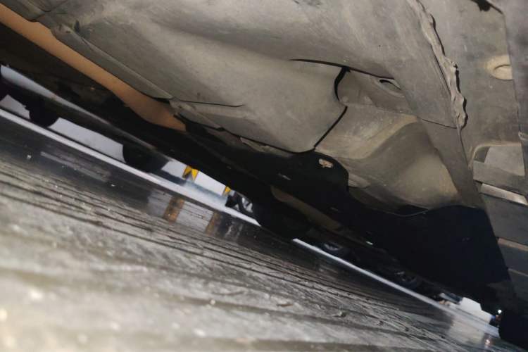 Used Ford Mondeo 2013 2.0L GTDi 200 Fashion Edition Chassis Rear Right