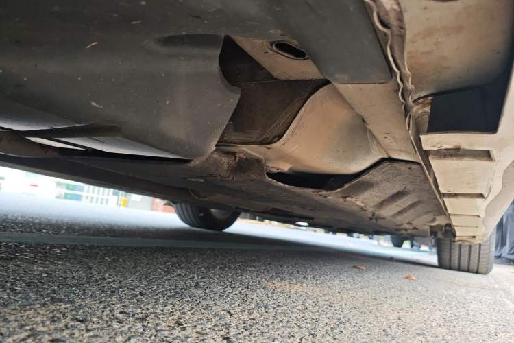 Used Ford Mondeo 2013 2.0L GTDi 200 Fashion Edition Chassis Rear Right