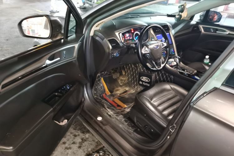 Used Ford Mondeo 2013 2.0L GTDi 200 Fashion Edition Driver Seat