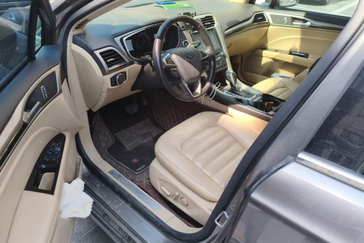 Used Ford Mondeo 2013 2.0L GTDi 200 Luxury Model Driver Seat
