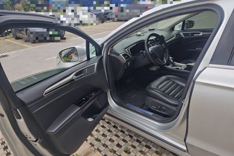 Used Ford Mondeo 2013 2.0L GTDi 200 Fashion Edition Driver Seat