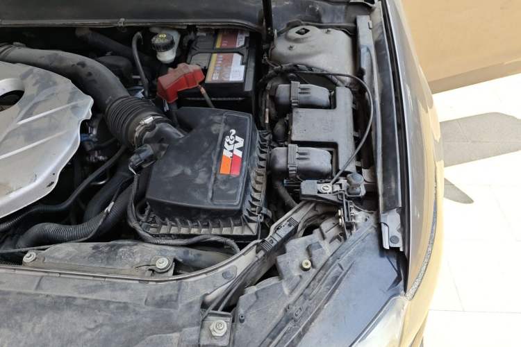 Used Ford Mondeo 2013 2.0L GTDi 200 Luxury Model Engine Bay Left