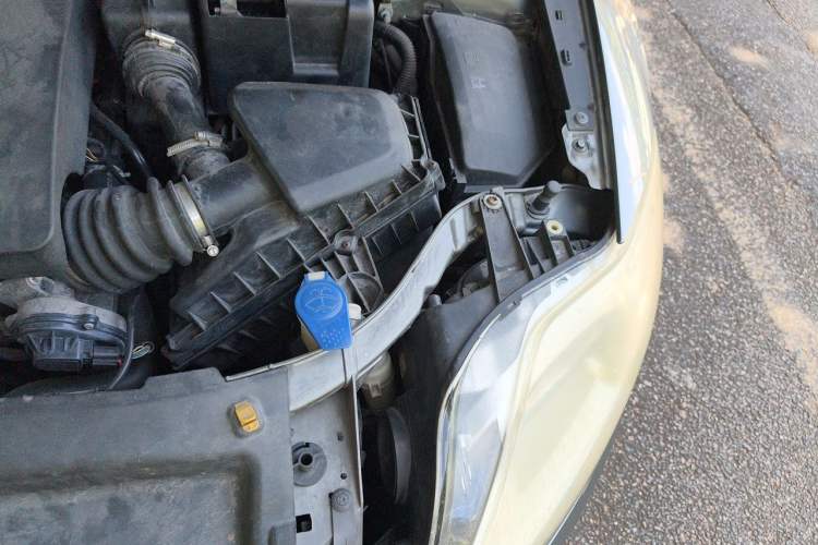 Used Ford Mondeo 2013 2.3L Luxury Model Engine Bay Left