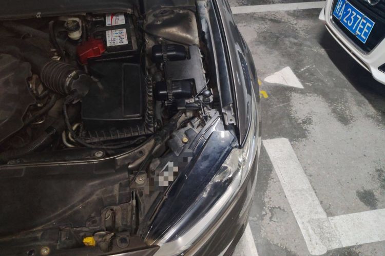 Used Ford Mondeo 2013 2.0L GTDi 200 Fashion Edition Engine Bay Left
