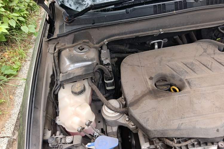 Used Ford Mondeo 2013 1.5L GTDi180 Fashion Edition Engine Bay Right
