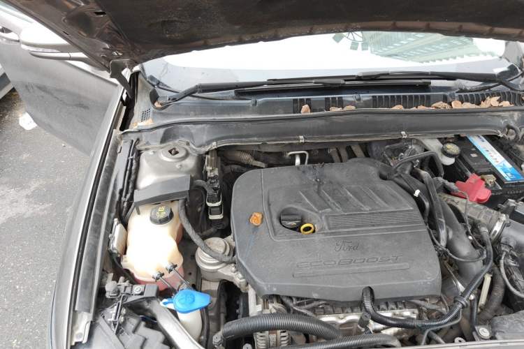Used Ford Mondeo 2013 1.5L GTDi180 Fashion Edition Engine Bay Right