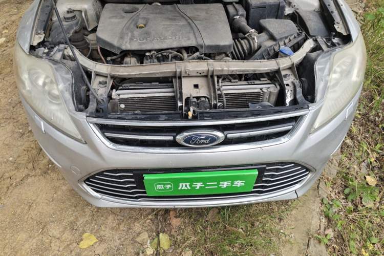 Used Ford Mondeo 2013 2.3L Luxury Model Engine Bay
