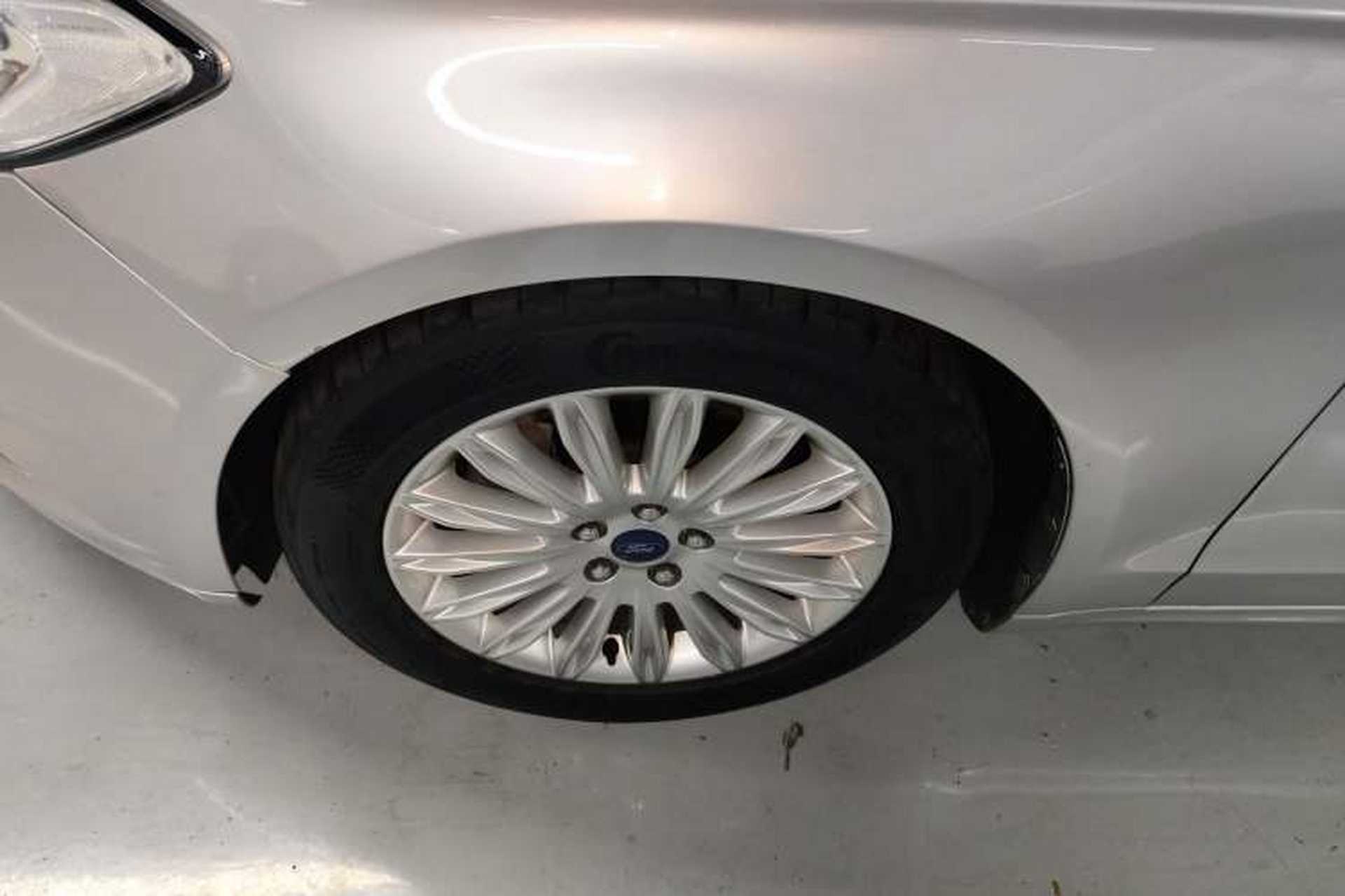 Used Ford Mondeo 2013 2.0L GTDi 200 Fashion Edition Exterior 7
